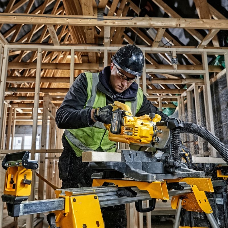 Dewalt Kapp Og Gjaersag Tilbud () Dewalt Kapp Og Gjaersag Tilbud